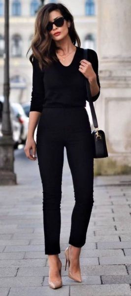 Dressing Minimal Classic is the Epitome of Chic