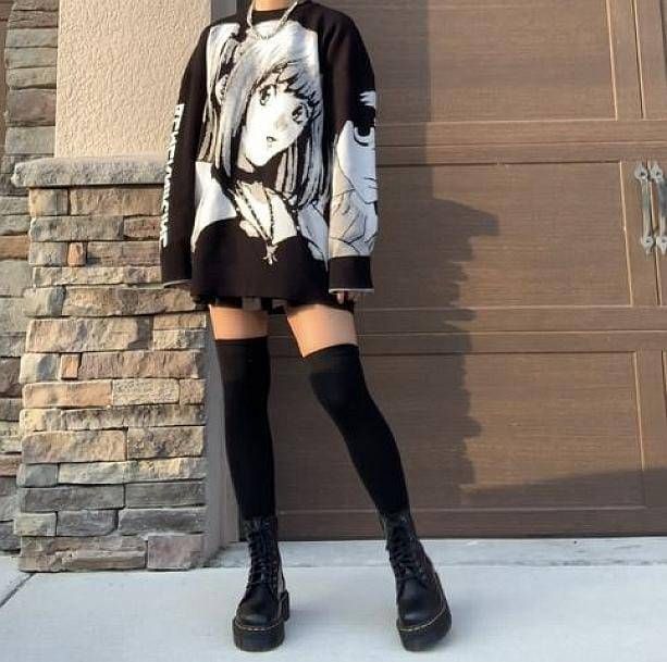 Harajuku Misa Anime Sweater - M
