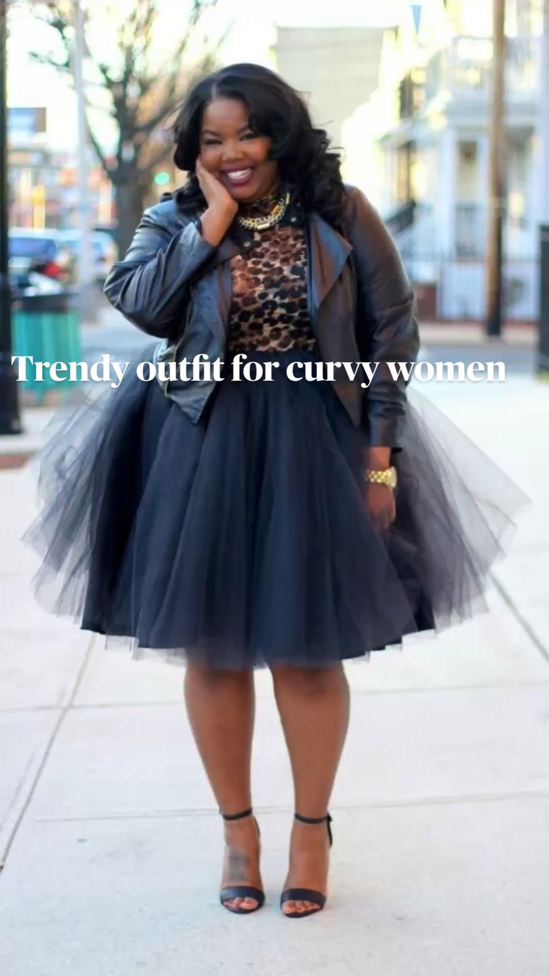 Trendy outfit for curvy women