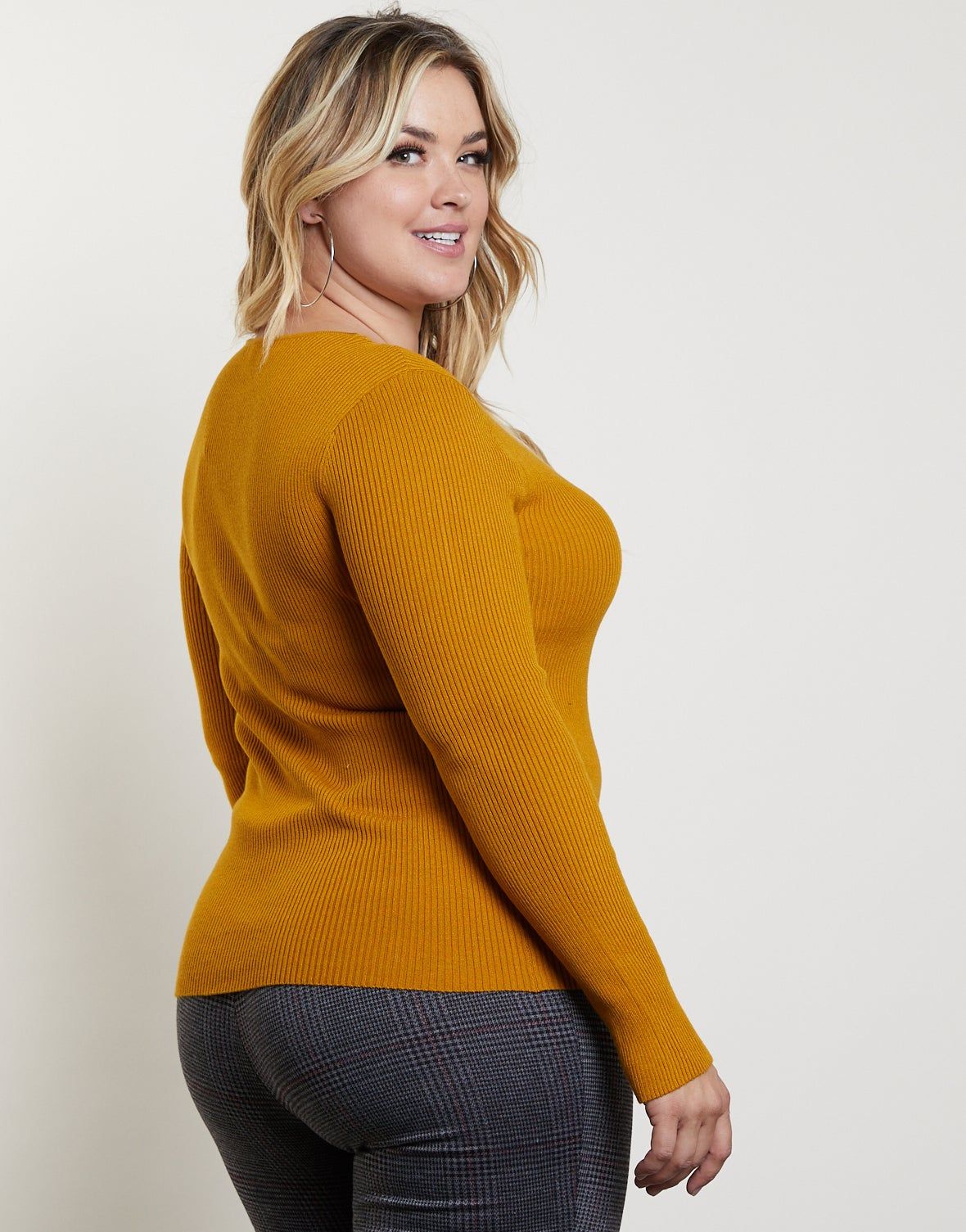 Curve You and V Sweater - Black / 3XL