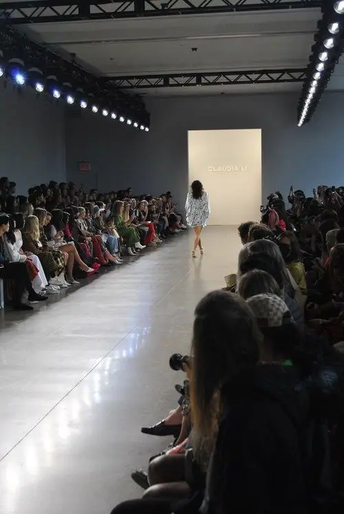 How To Get Invited To NYFW As A Blogger