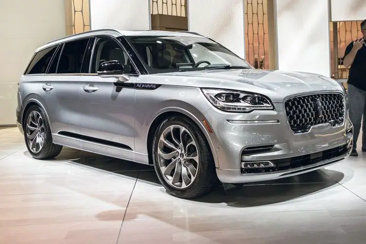 The 2020 Lincoln Aviator Starts at $52,195 and Can Cost More Than $90,000 — Car and Driver