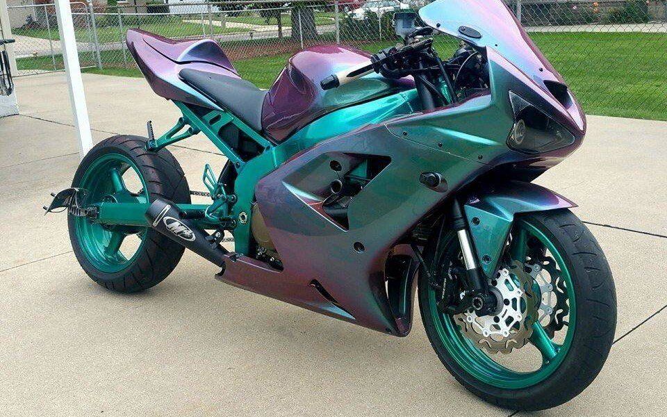 John Haro's Chameleon Thermochromic Super-Bike