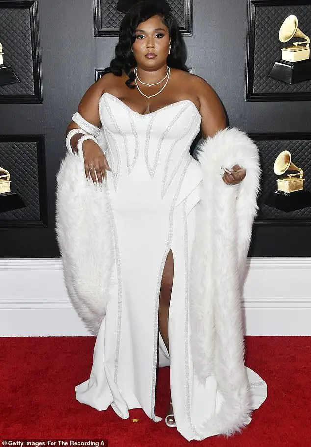 Lizzo oozes old Hollywood glam in Versace at her first Grammy Awards