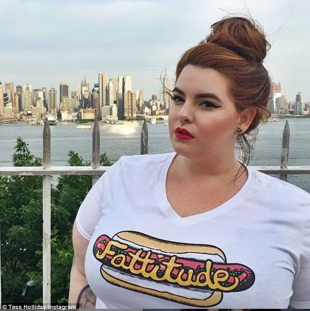 Plus-size model Tess Holliday shows inconsistency in clothing sizes