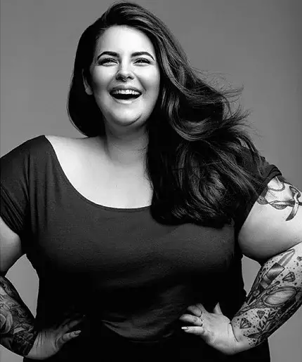 See Plus-Size Model Tess Holliday's Gorgeous First Agency Shoot