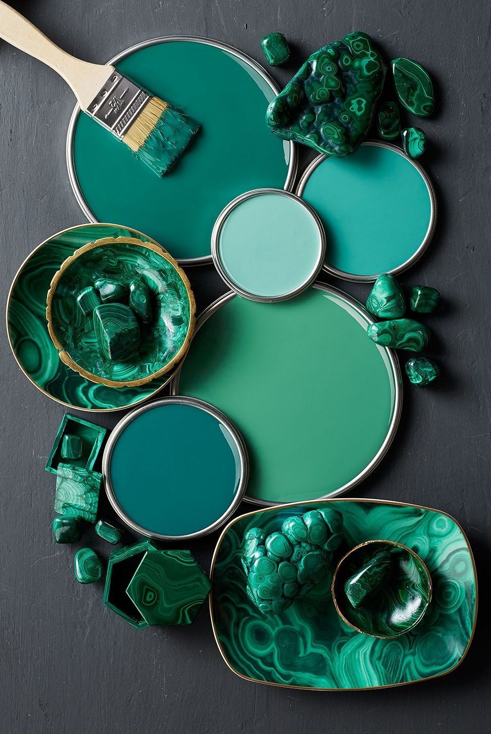 You're About to See Emerald Green Everywhere! It's the Top Color Trend for 2022