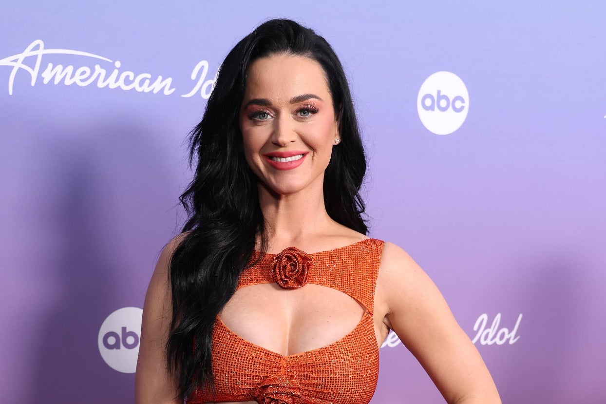 katy-perry-sold-her-music-catalog-rights-for-a-reported-massive-amount-of-money,-but-people-are-divided-about-if-it-was-enough