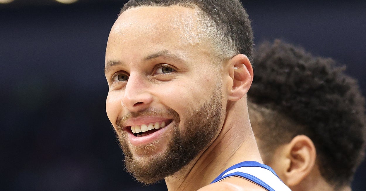 Stephen Curry Will Be Answering Fan Questions While Playing With Puppies — Tell Me Everything You Want Us To Ask