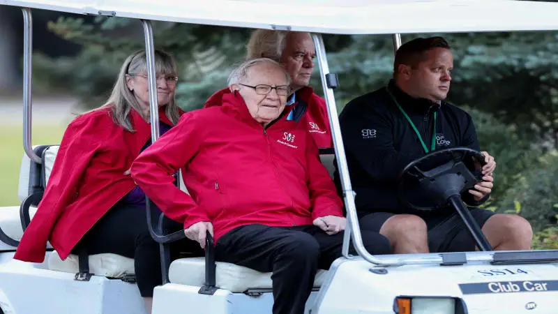 warren-buffett’s-berkshire-ditches-gm-along-with-some-other-big-names