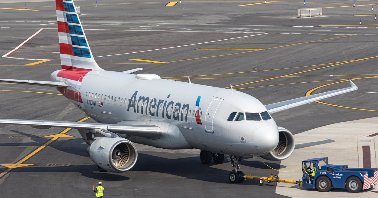 6 People Injured In Hard Landing On American Airlines