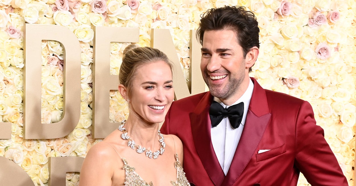 Emily Blunt And John Krasinski Apparently Think The Speculation About Their Marriage After The Golden Globes Is “Funny” And “Ridiculous”