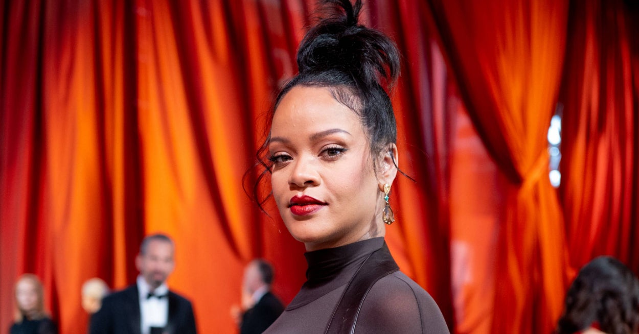 Rihanna Reveals Her "Fantasy" Plastic Surgery Procedure