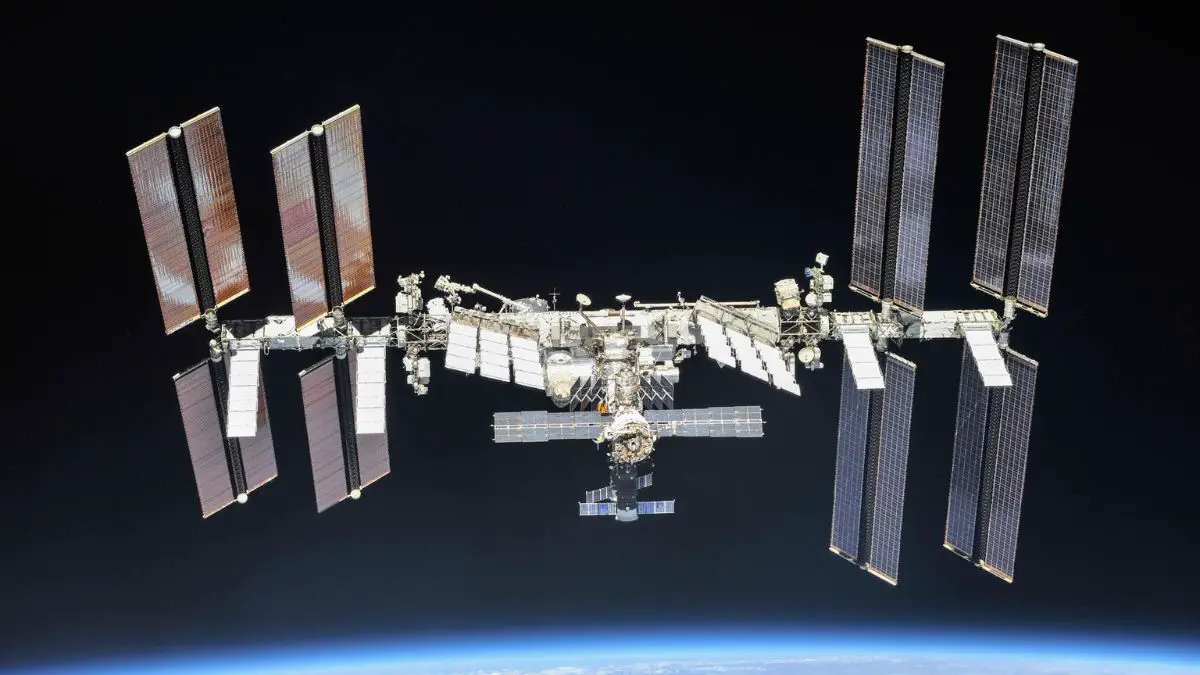 what-happens-when-astronauts-get-stuck-in-space?-lessons-from-recent-iss-mission