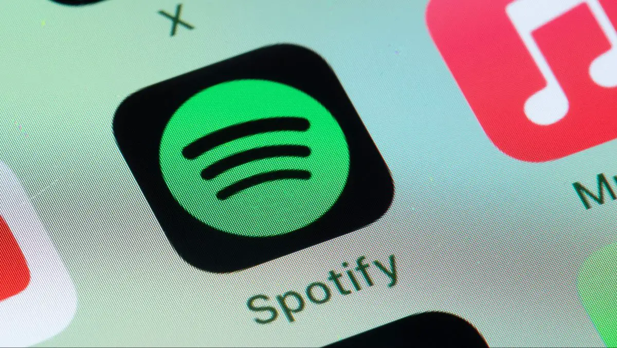 apple-finally-allows-spotify-to-show-pricing-info-to-eu-users-on-ios