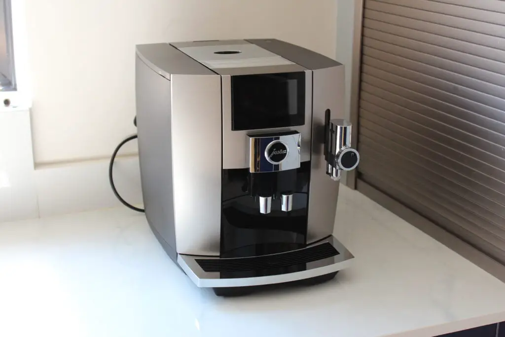 jura-j8-bean-to-cup-coffee-machine