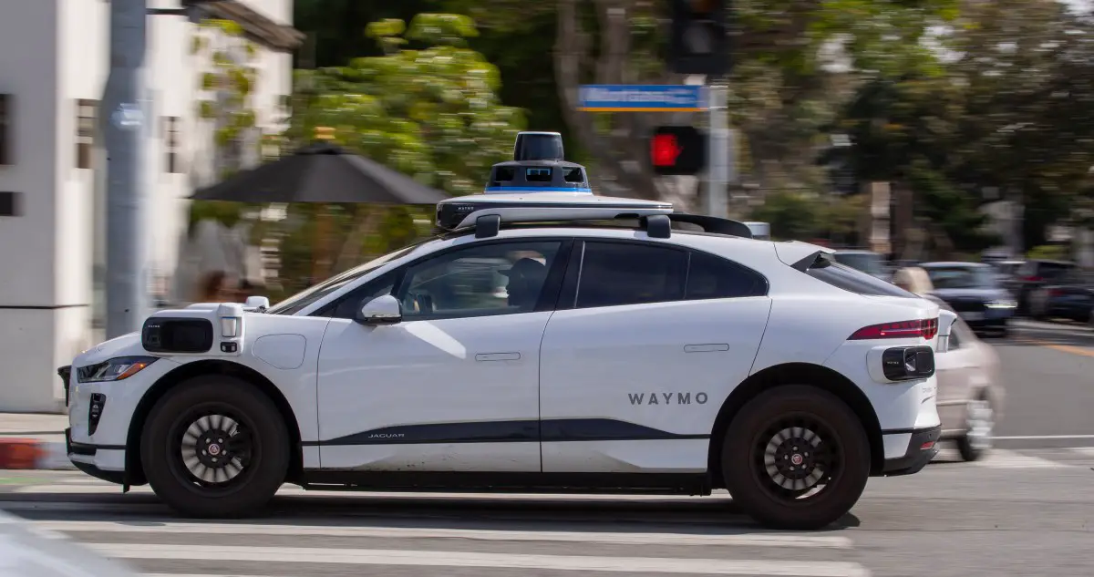 waymo-is-now-giving-100,000-robotaxi-rides-a-week