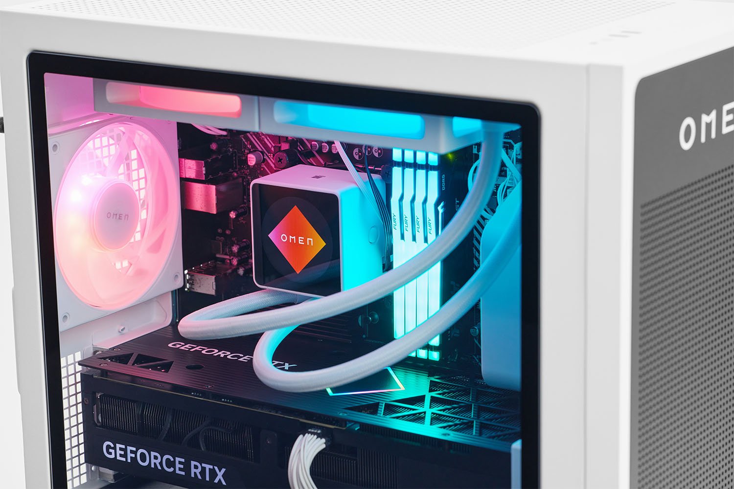 hp-turns-the-omen-desktop-into-a-meme-machine-with-a-screen-on-its-cpu-cooler