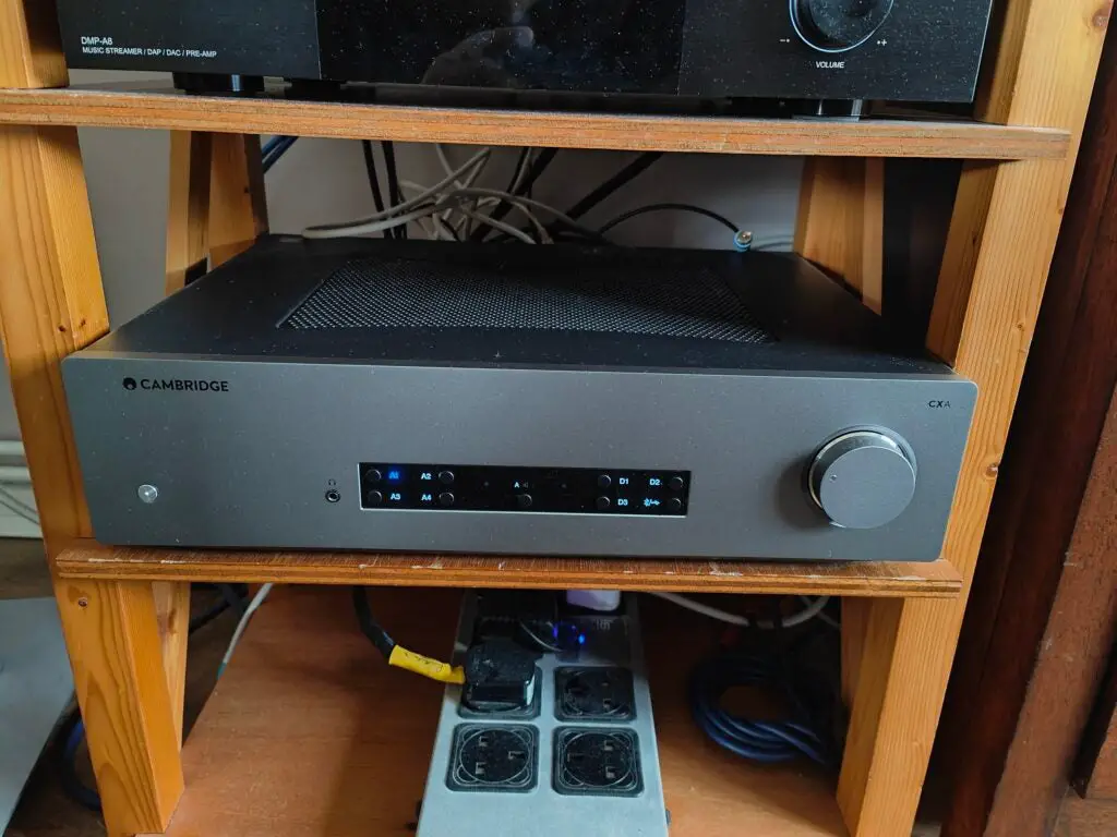 cambridge-audio-cxa81-mkii